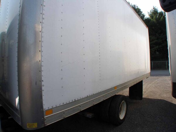 .  Hino 258, 2009, 7.6L, AT-HB, 20ft Box, 90in Door, N#1239 - Image 9