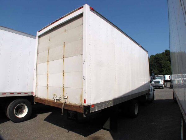 .  Hino 258, 2009, 7.6L, AT-HB, 20ft Box, 90in Door, N#1239 - Image 5