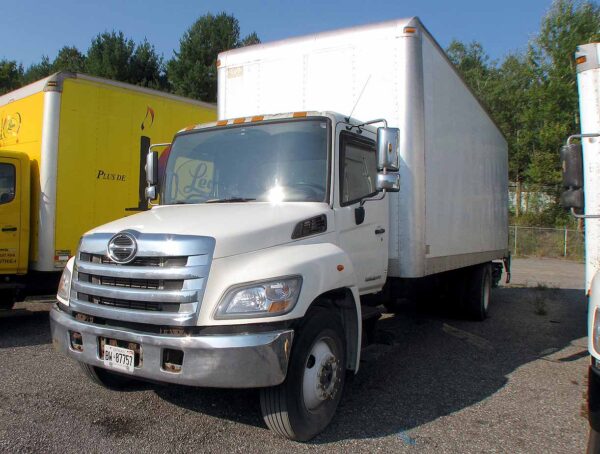 .auction, Hino 338, 2012, 7.6L, AutoT-HydrB, 26ft Box, 96in Door, TG, N#2170 - Image 3