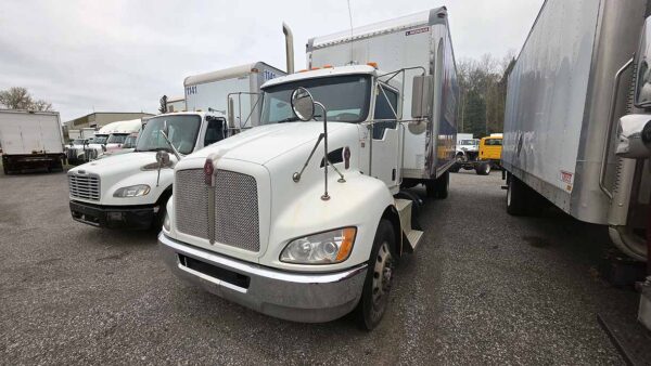 .  Kenworth T370, 2012, PX-6 260, AutoT-HydrB, w/ 21ft Morgan box,  r, N#1298