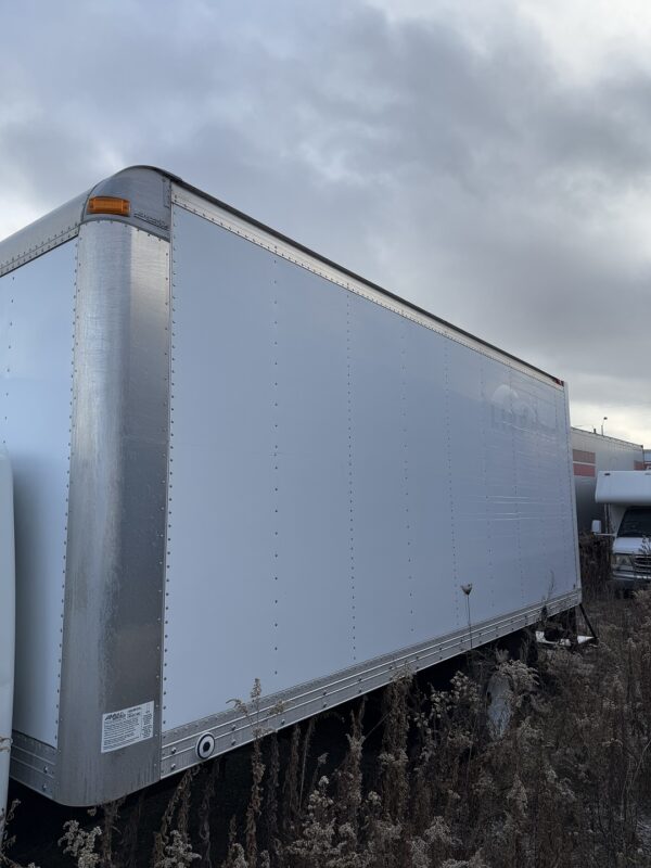 .   18ft Box, 80in Rollup Door, 102in W, Liftgate, F#D18-2072 - Image 9