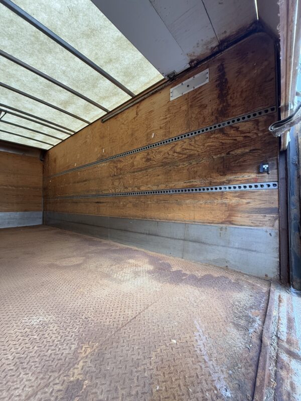 .   18ft Box, 80in Rollup Door, 102in W, Liftgate, F#D18-2072 - Image 16