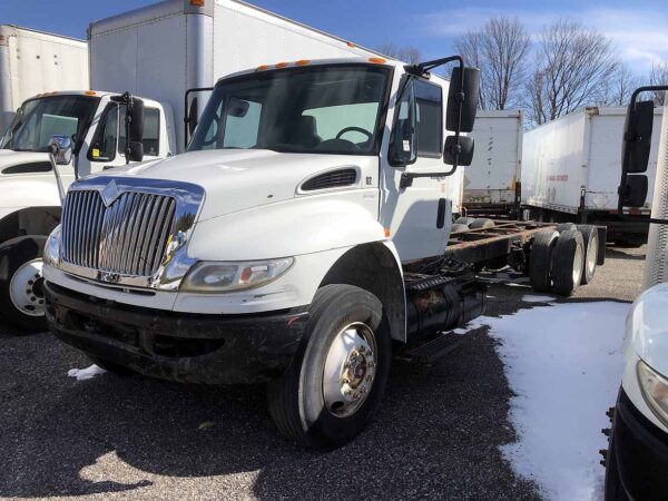 .  International 4400, 2010, 7.6L, AT-AirB, Cab&Chassis, 6x4, r, N#1709