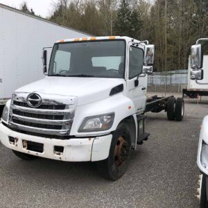 .  Hino 338, 2019, 7.6, cab & chassis, N#4526