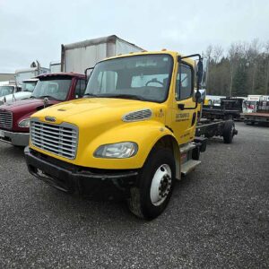 .  Freightliner M2, 2012, Cummins 6.7L 240hp, AT-AB, yellow, N#3279