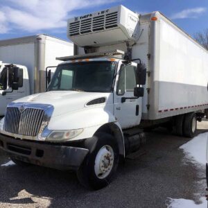 .  International 4300, 2004, 7.6L, MT-AB, 22ft Reefer, Rollup +Side Door, N#3867