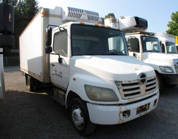 .  Hino 185, 2006, 4.7L, AT-HB, 24ft Reefer, ATC, N#0076 - Image 3