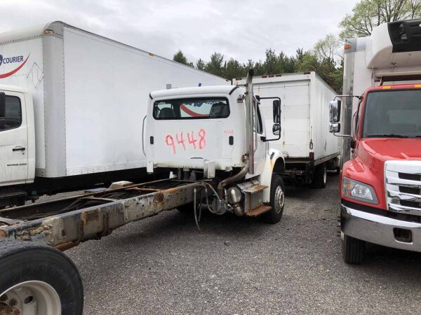 .  Freightliner M2, 2014, Cummins ISL 8.9L 300hp, AT-AB, cab & chassis, r, N#9448 - Image 2