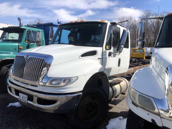 .  International 4400, 2010, 7.6L, AT-AB, 6x4, Extend Cab & Chassis, N#0086