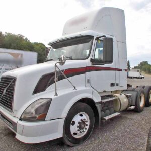 .  Volvo VNL, 2009, 10.8L, MT-AB, Tandem Daycab Tractor, r, N#5181