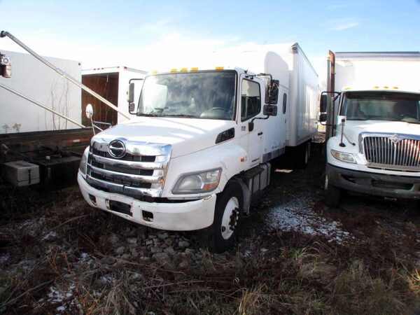 .  Hino 268, 2018, 7.6L, AT-AB, Sleeper, 20ft Box, 96in Barn Doors, N#9029 - Image 17