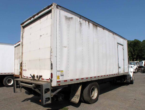 .  Hino 338, 2016, 7.6L, AT-HB, 24ft Box, 96in Door, TG, N#2906 - Image 4