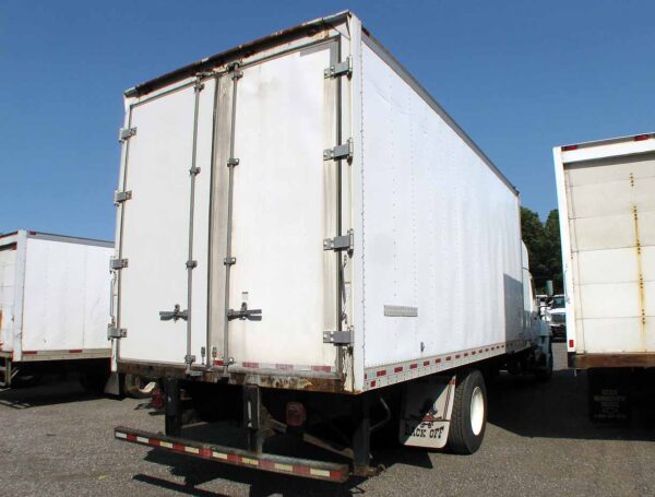 .  Hino 268, 2018, 7.6L, AT-AB, Sleeper, 20ft Box, 96in Barn Doors, N#9029 - Image 3