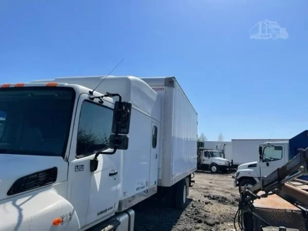 .  Hino 268, 2018, 7.6L, AT-AB, Sleeper, 20ft Box, 96in Barn Doors, N#9029 - Image 19