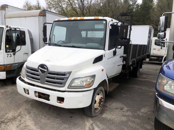 .  Hino 185, 2008, 4.7L 175hp, AT-HB, Flatbed with Sides, N#2301 - Image 3