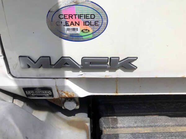 .  Mack CXU613, 2013, 10.8L, MT-AB, Daycab Tractor, Tandem, F#1827 - Image 21