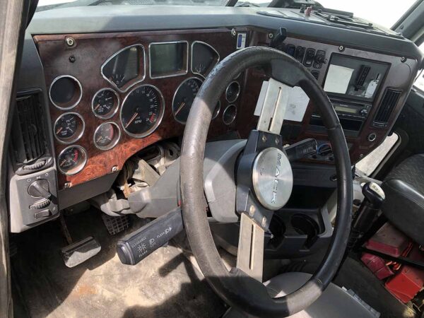 .  Mack CXU613, 2013, 10.8L, MT-AB, Daycab Tractor, Tandem, F#1827 - Image 23
