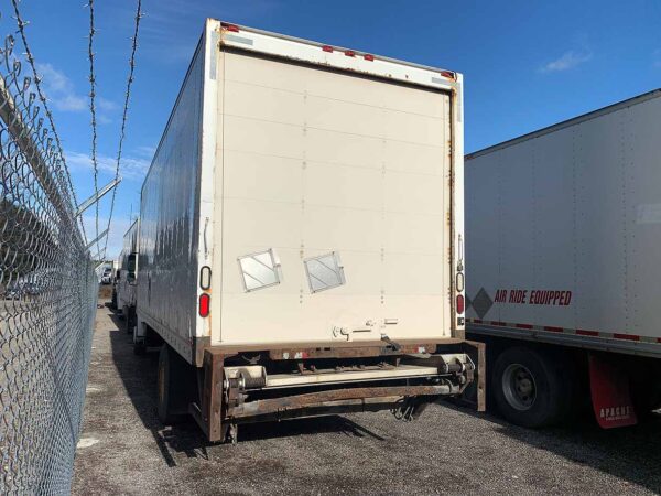 .  Freightliner M2, 2012, Cummins 8.3L, AT-AB, 26ft Box, 96in +SD, TG, r, N#7433 - Image 6