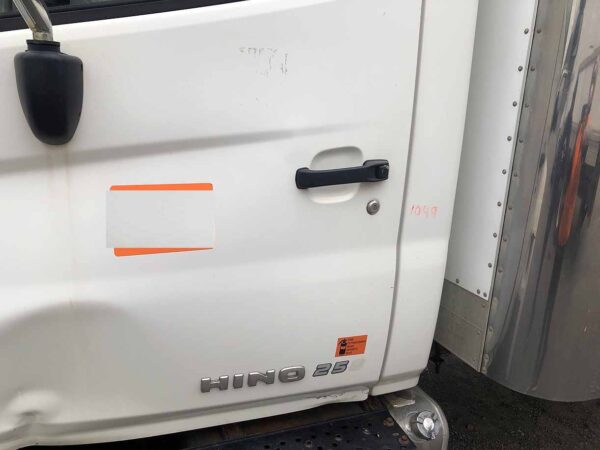 .  Hino 258, 2014, 7.6L, AT-HB, 20ft Vented Box, TG, r, N#1049 - Image 21