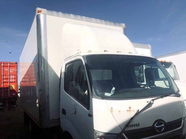 .  Hino 195, 2013, 5.1L, AT-HB, 18ft Box, 90in Door, O#0050 - Image 3