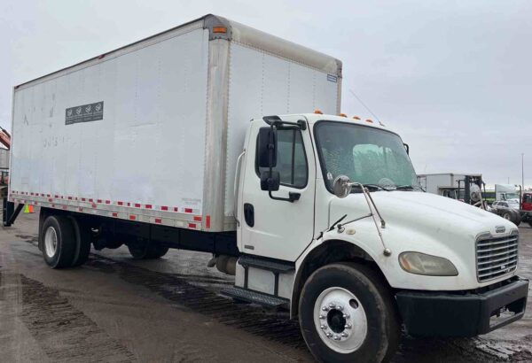 .  Freightliner M2, 2006, CAT 7.2L, MT-AB, 24ft Box, r, O#6448 - Image 11