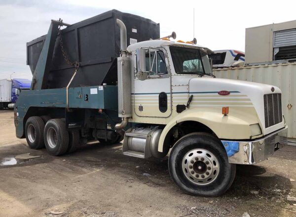 .  Peterbilt 330, 1998, CAT 7.2L 3126, MT-AB, Bin Truck, r, F#6570 - Image 3