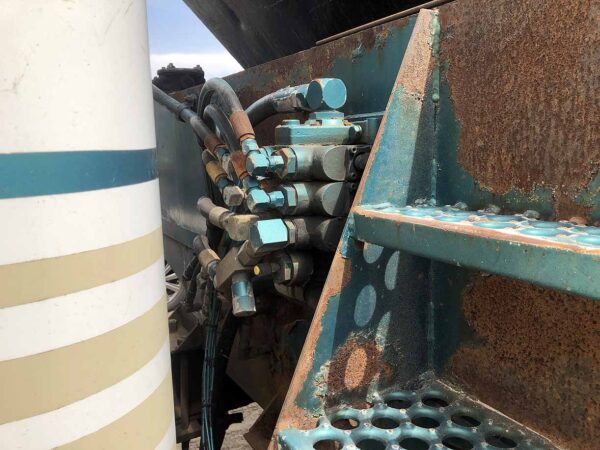 .  Peterbilt 330, 1998, CAT 7.2L 3126, MT-AB, Bin Truck, r, F#6570 - Image 8