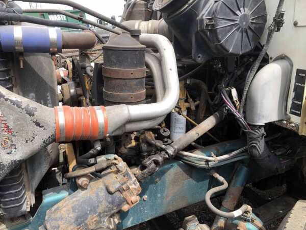 .  Peterbilt 330, 1998, CAT 7.2L 3126, MT-AB, Bin Truck, r, F#6570 - Image 18