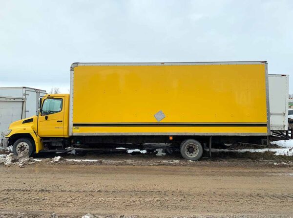 .  Hino 258, 2009, 7.6L, AT-HB, 24ft Box, yellow, O#1265 - Image 3