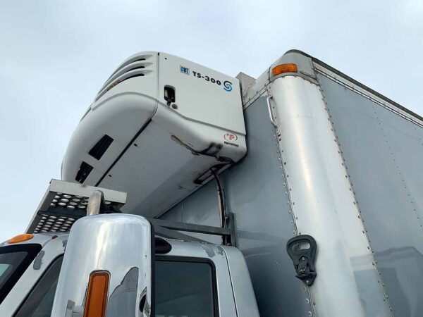 .  International 4300, 2005, 7.6L, MT-AB, 26ft Reefer, ThermoKing, O#8067 - Image 10