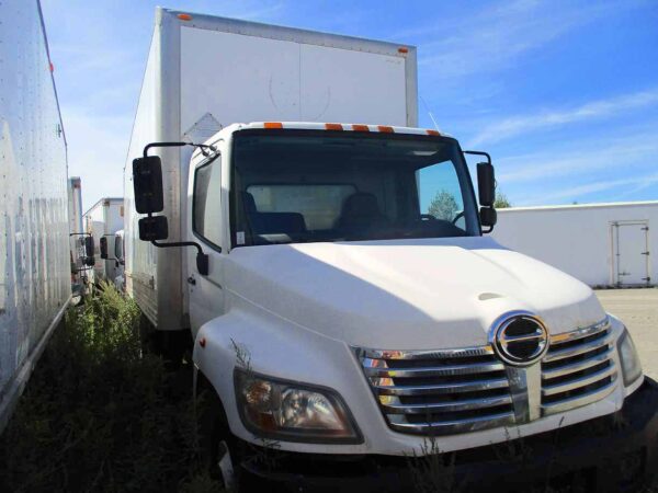 .  Hino 338, 2009, 7.6L, AT-AB, 28ft Box, 96in Door, O#0362 - Image 3