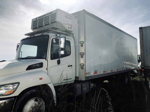 .  Hino 358, 2013, 7.6L, AT-AB, 26ft Reefer, 87in Door, TG, O#5323 - Image 4