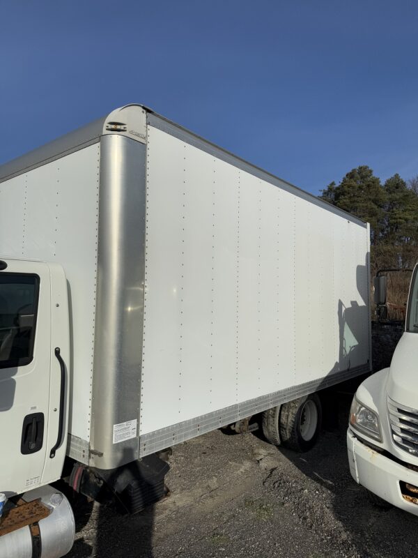 .  International 4300, 2018, Cummins 6.7L, AT-HB, 18ft Box, R#5036 - Image 8