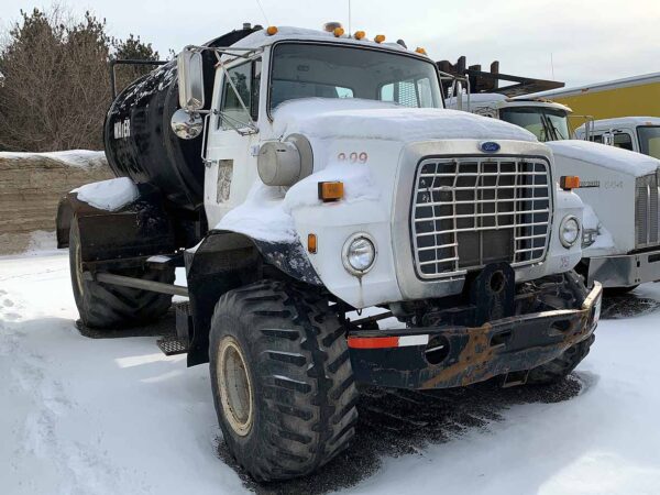 .  Ford 6500, 1985, CAT 10.4L, AirB, 4x2 Off-Highway Rigid Water Truck, N#6419 - Image 3