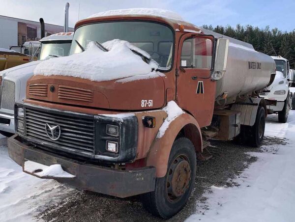 .  Mercedes-Benz L1319, 1987, 5.9L, MT-AB, Water Truck, N#2900 - Image 3