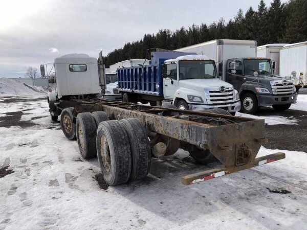 .  Kenworth T800, 2002, CAT 10.3L, MT-AB, Cab & Chassis, N#5442 - Image 8