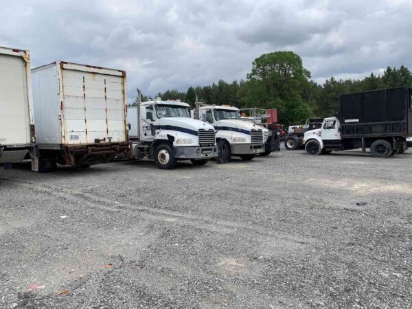 .  Mack CXU, 2010, 12.7L, Man Tran, Air Brake, 6x4, Tandem, r, N#2405 - Image 9