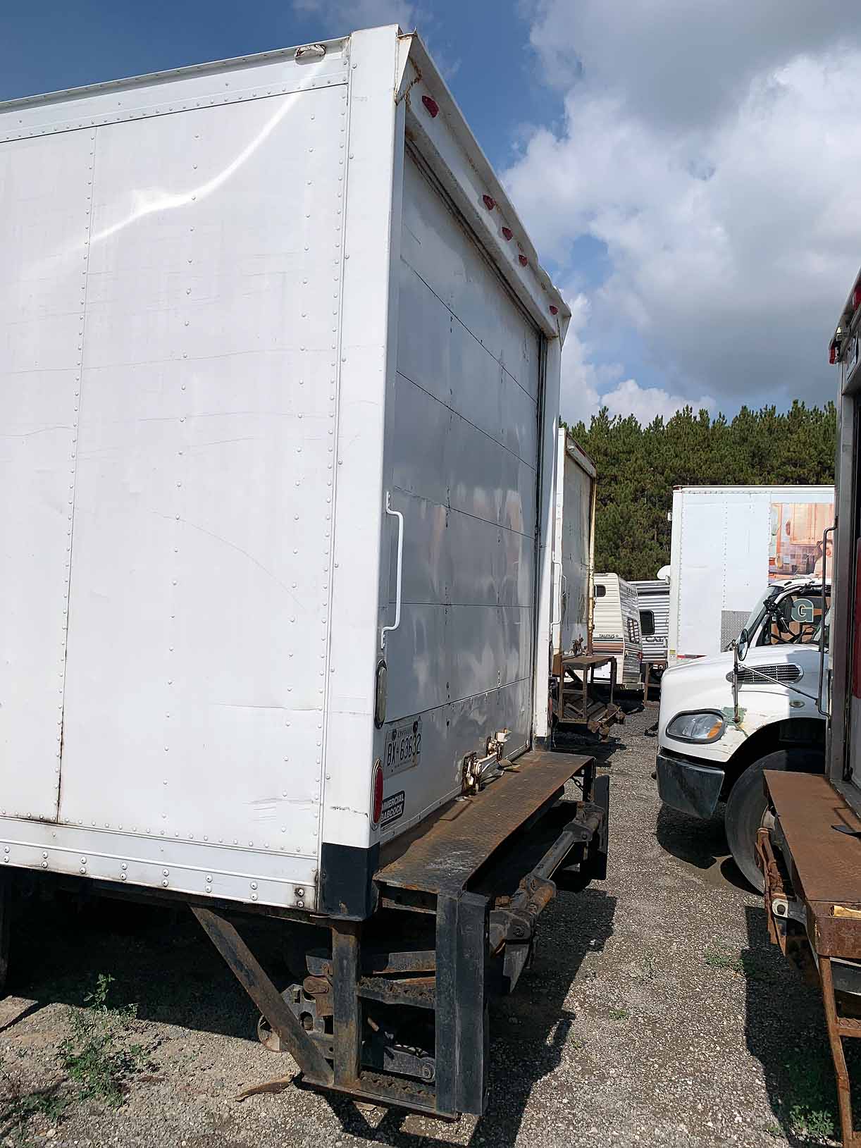 . Hino 258, 2008, 7.6L, AT-HB, 20ft Box, 90in +Side Door, N#0907 - Image 6