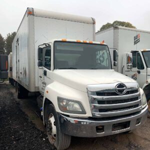 .  Hino 338, 2015, 7.6L, Auto T, Hydr B, 26ft Box, 96in Door, TG, N#2670