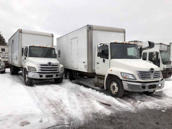 .  Hino 338, 2015, 7.6L, Auto T, Hydr B, 26ft Box, N#2670 - Image 10