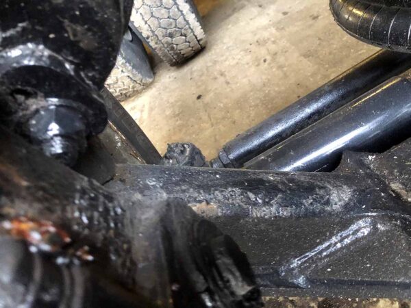 .  Steering Lift Axle, from Freightliner Columbia, F#SLAX - Image 20