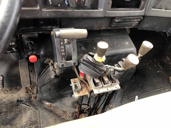 .  International 4700, 1995, 6.7L DT408, *trans NO GOOD, 10ft Dump, N#2902 - Image 11