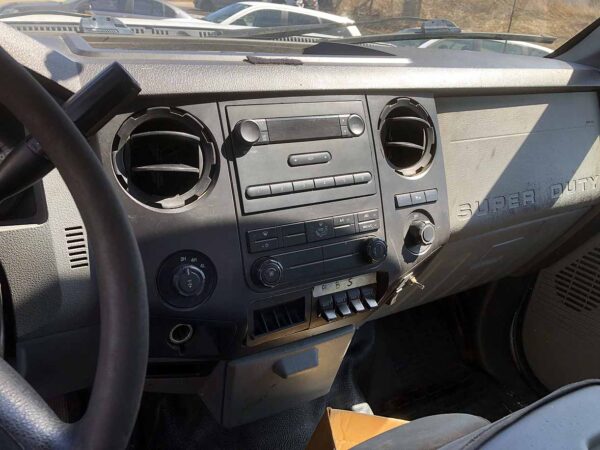 .   Ford F350, 2011, 6.2L gas, 4x4, Crewcab, Pickup, F#4620 - Image 9