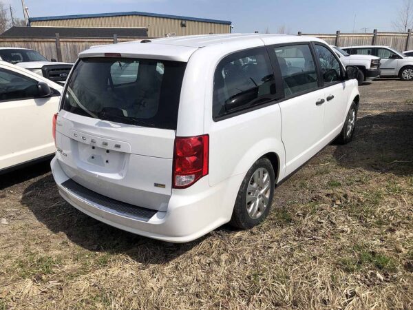 .   Dodge Grand Caravan, 2018, 3.6L, FWD, Minivan, F#1413 - Image 4