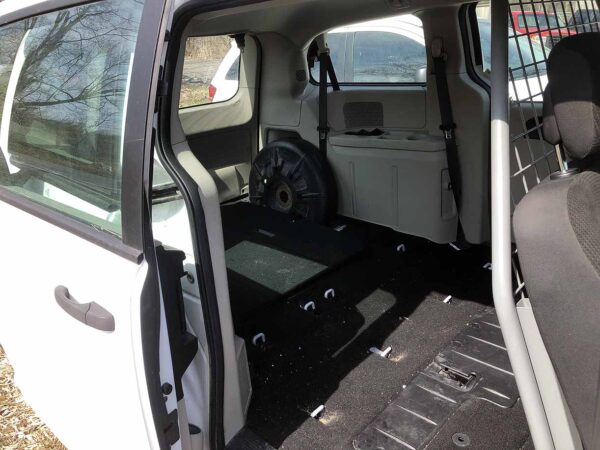 .   Dodge Grand Caravan, 2018, 3.6L, FWD, Minivan, F#1413 - Image 11