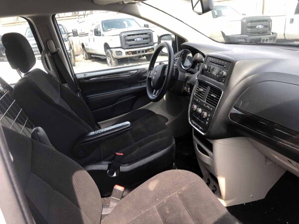 .   Dodge Grand Caravan, 2018, 3.6L, FWD, Minivan, F#1413 - Image 12