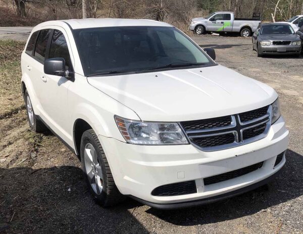 .   Dodge Journey SE, 2015, 2.4L, FWD,  Multi-Purpose Vehicle, F#7032 - Image 3