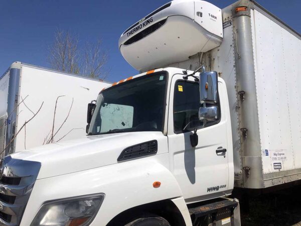 .  Hino 338, 2016, 7.6L, AT-AB, 24ft Reefer, Side Door, BD, F#6659 - Image 3