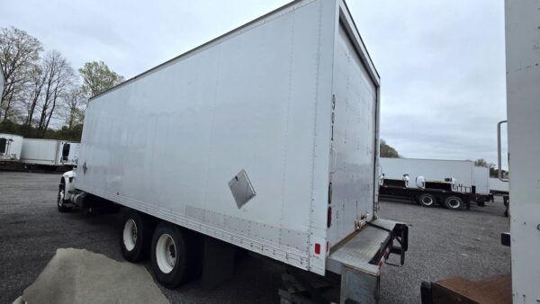 .  International 4400, 2016, 9.3L N9, AT-AB, 6x4, 26ft Box, 96in +Side D, TG, r, N#3193 - Image 4