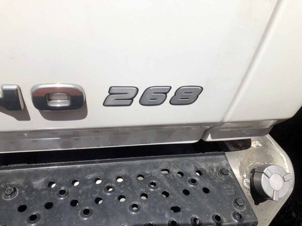 .  Hino 268, 2018, 7.6L, AT-HB, 26ft Box, 96in +Side D, F#8789 - Image 4